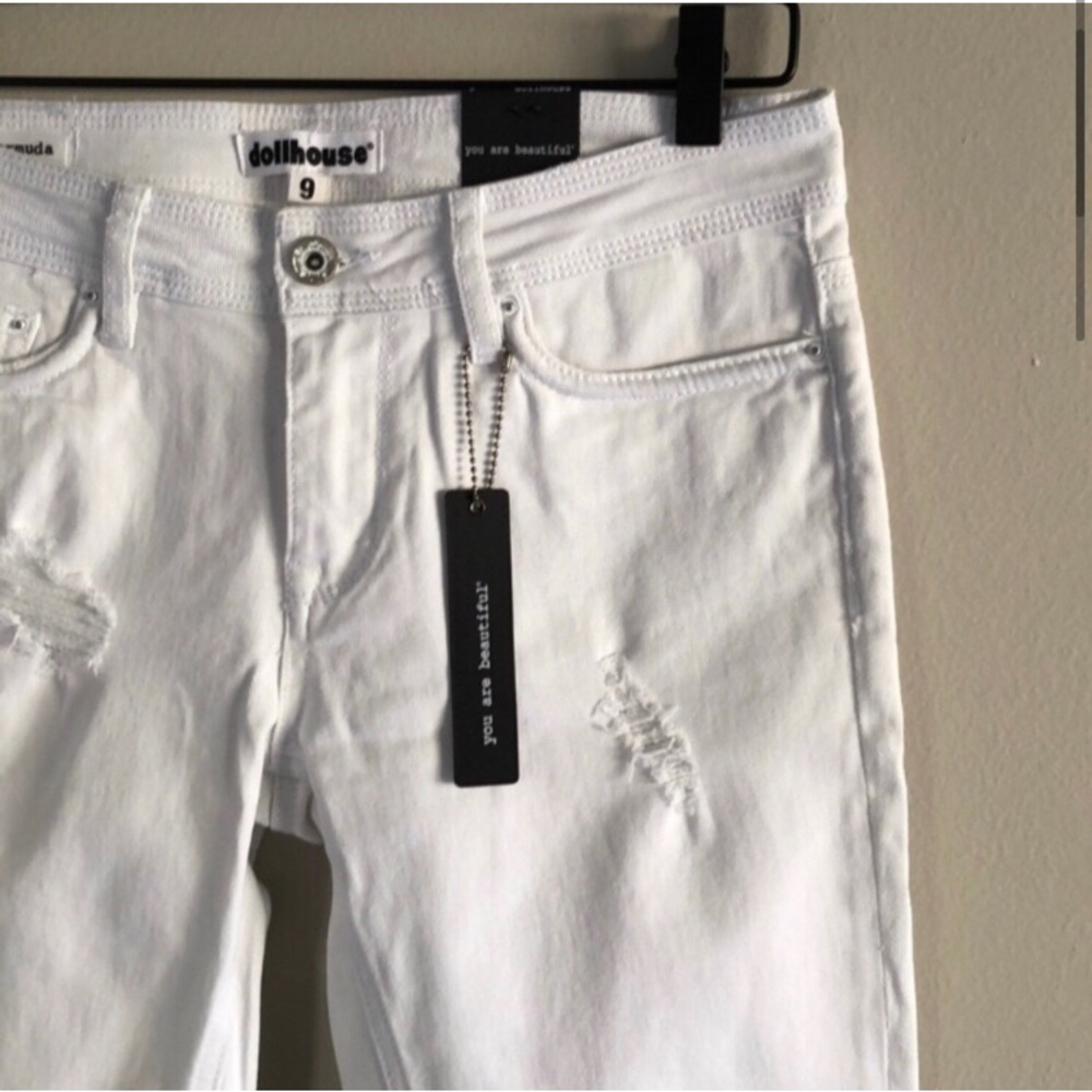 NWT Dollhouse White Bermuda Shorts - Picture 2 of 13